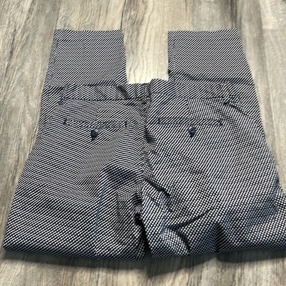 Khakis by GAP, Slim City, Navy and White Print, size 6 regular, inseam 25” - Picture 8 of 10